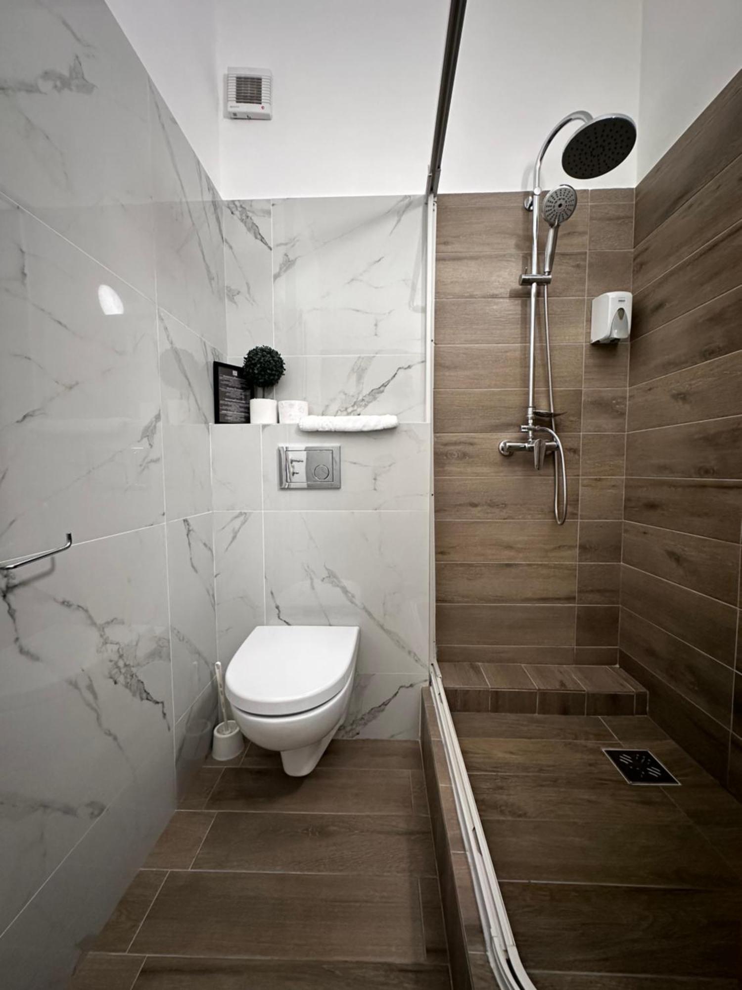 Hotel Paso Kolozsvár Kültér fotó
